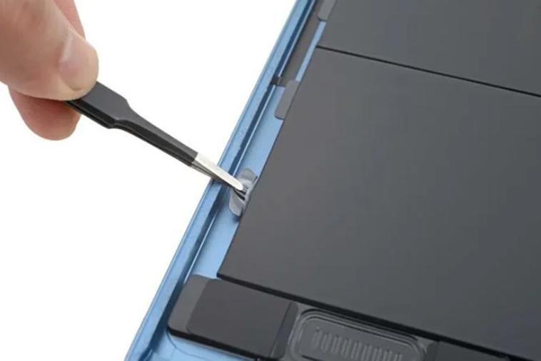 iPad Air 5拆解发现 ：更换电池超方便