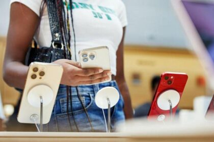 日元暴跌致苹果项目调整日本iPhone手机价格
