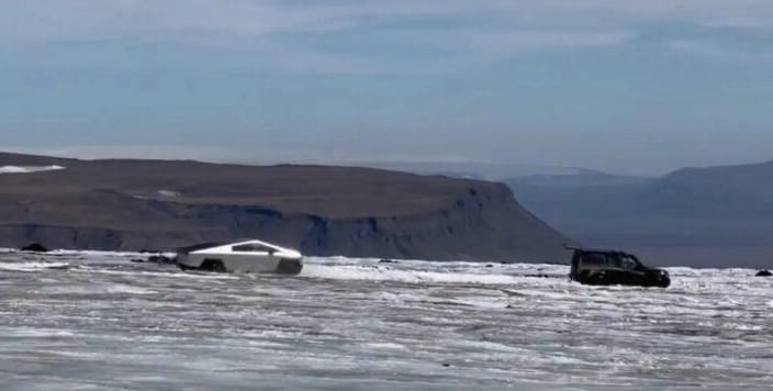 Tesla Cybertruck 在冰岛现身，据称正在拍摄宣传影片