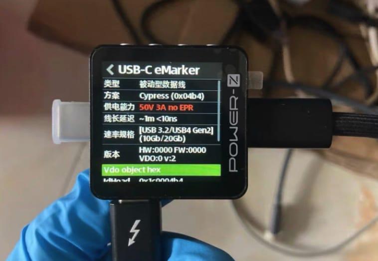 iPhone 15 Pro的雷电数据线曝光：传输速度20Gbps