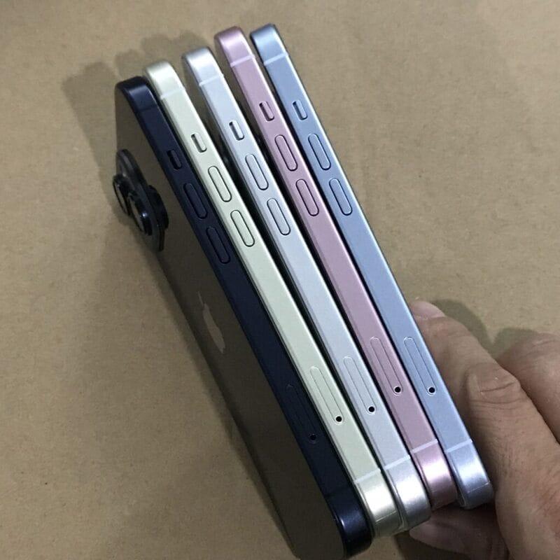 大量 iPhone 15、iPhone 15 Pro 模型机图片曝光