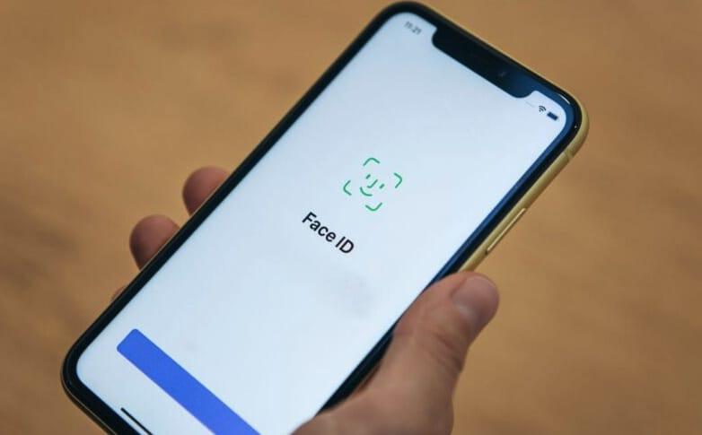 iOS 18或将引入针对单个App的 Face ID 解锁功能