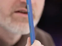 iPhone 17 Air真机模型曝光,最薄处仅5.65mm