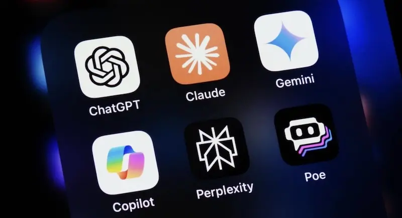 欧盟新规:苹果iPhone必须允许用户选择除Siri之外的语音助手,ChatGPT、Gemini等将成可选项